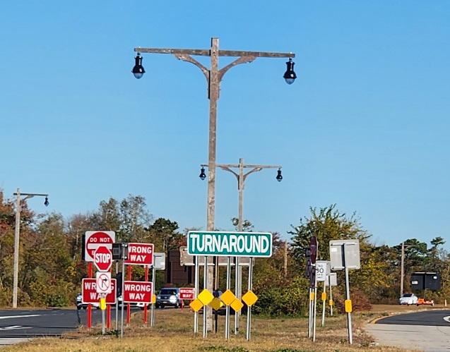 Meadowbrook State Parkway Lamp Post